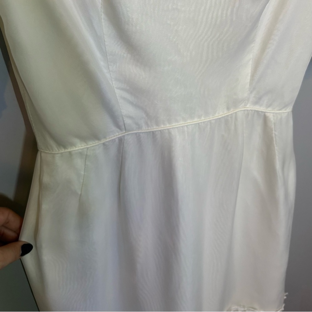 Vintage 1966 Handmade Lace Detail Wedding Dress with Detachable Bow Train Sz XS - Picture 6 of 10